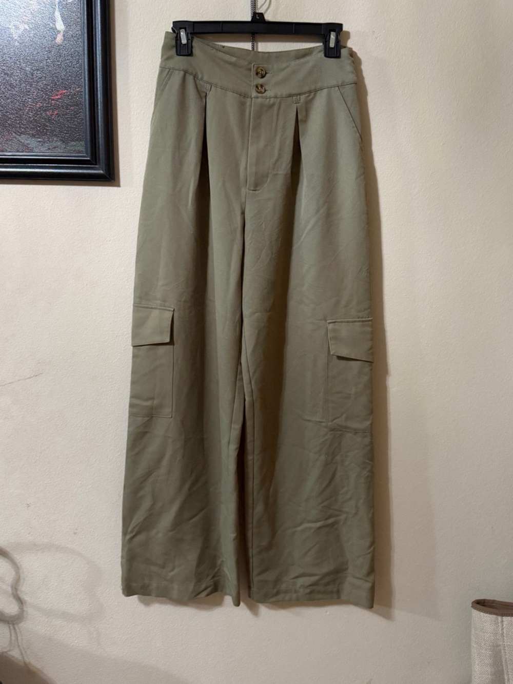 High-Waist Olive Green Wide-Leg Cargo Pants